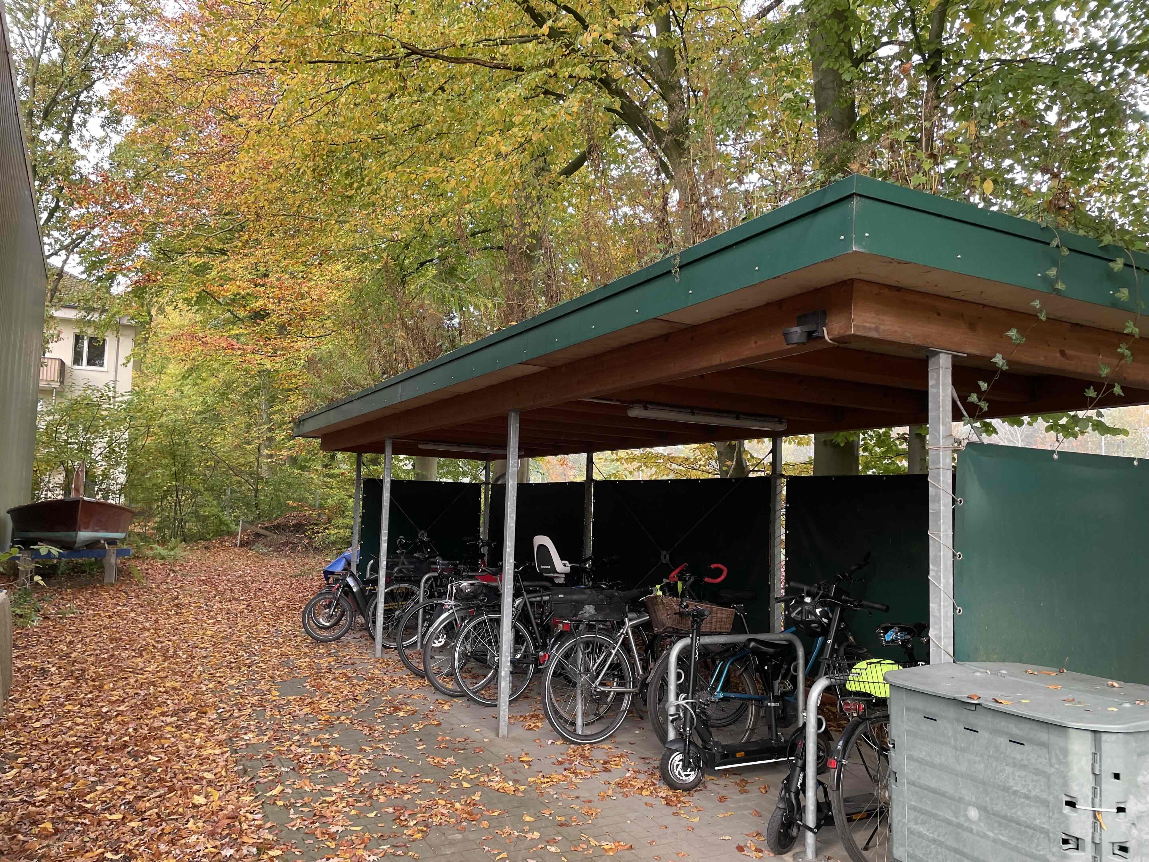 241128_fahrradstaender_small 241128_fahrradstaender_small