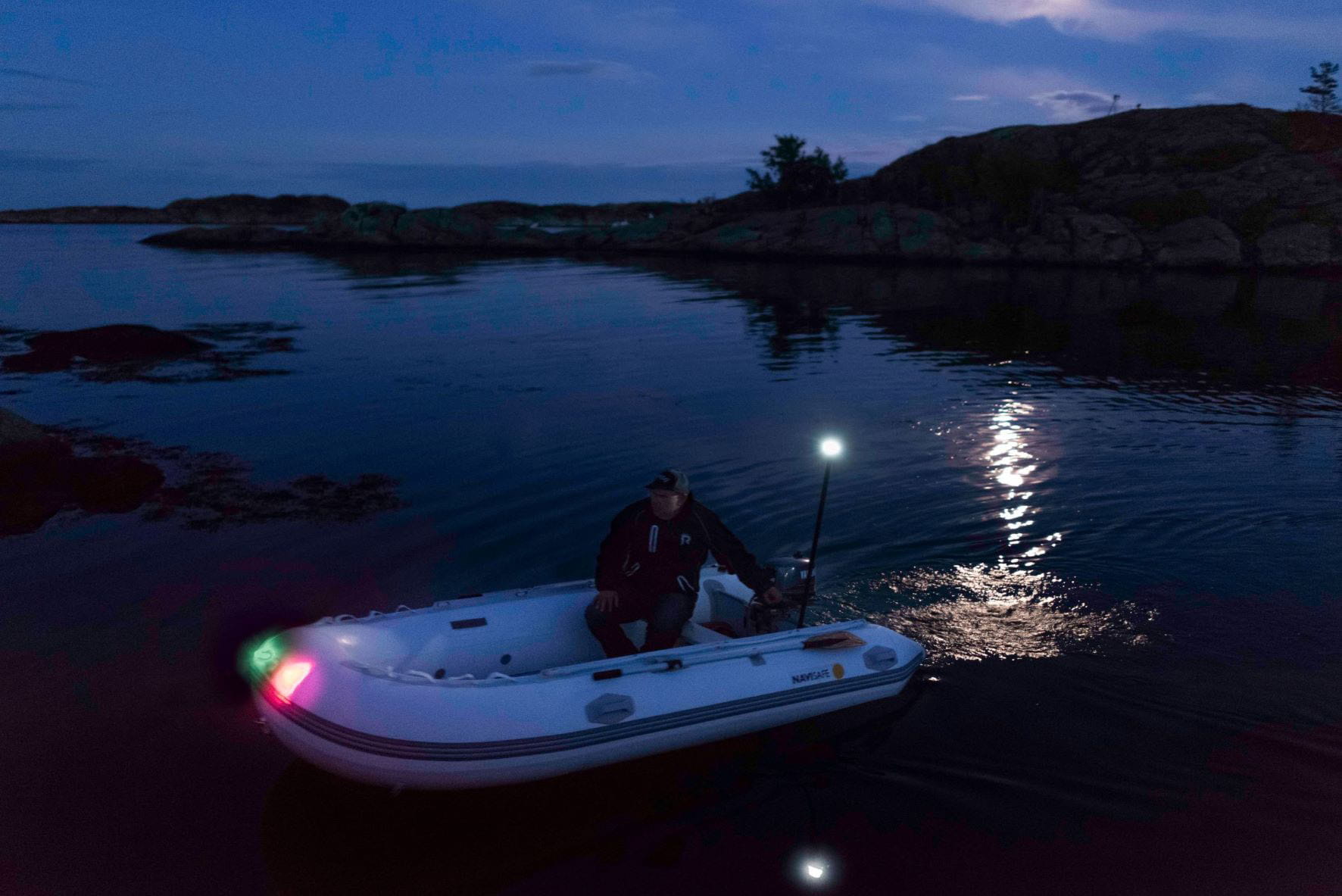 3344-101 NAVISAFE Masthalterung auf Schlauchboot