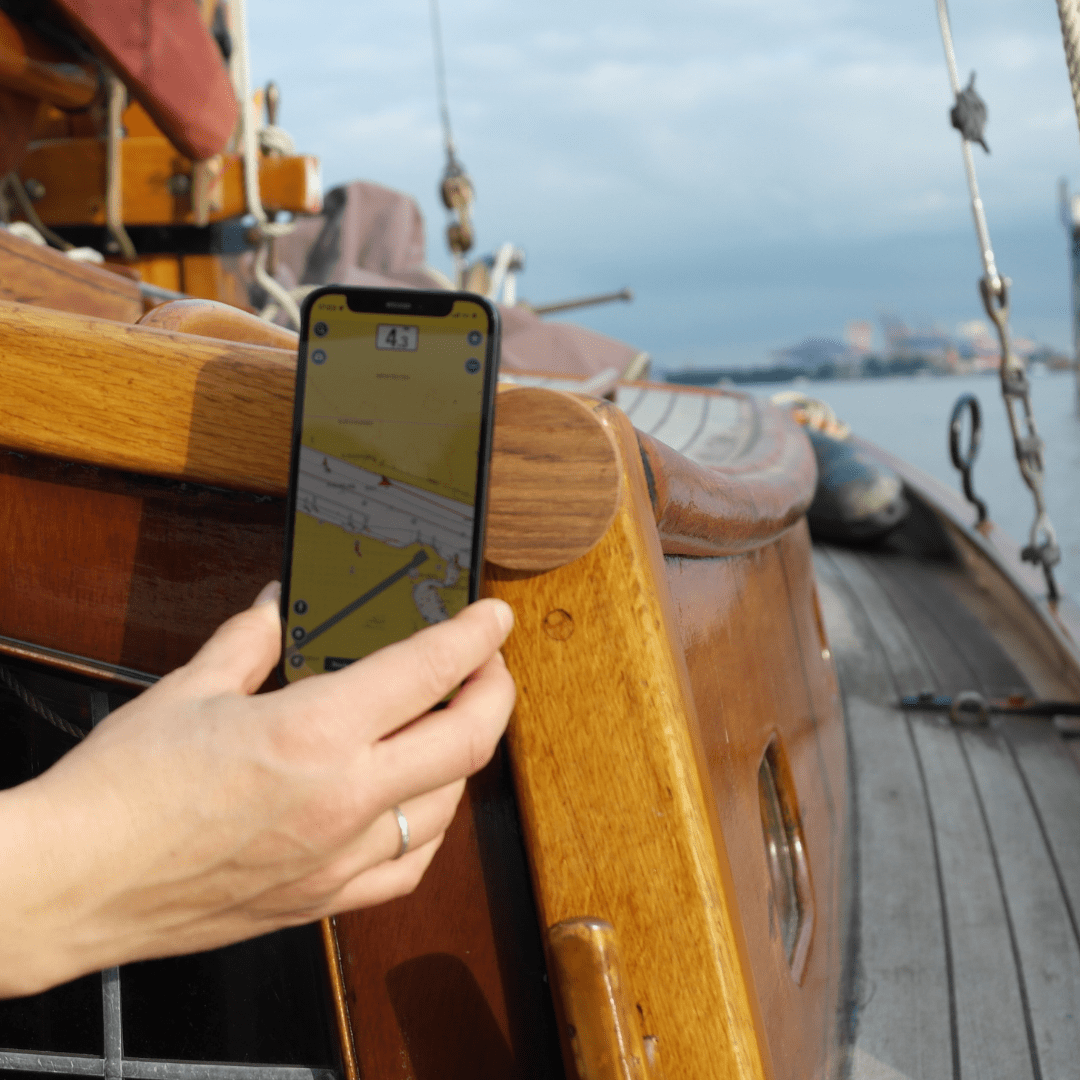 5703-010 Smartphonehalterung EMIL SAILOR, iPhone