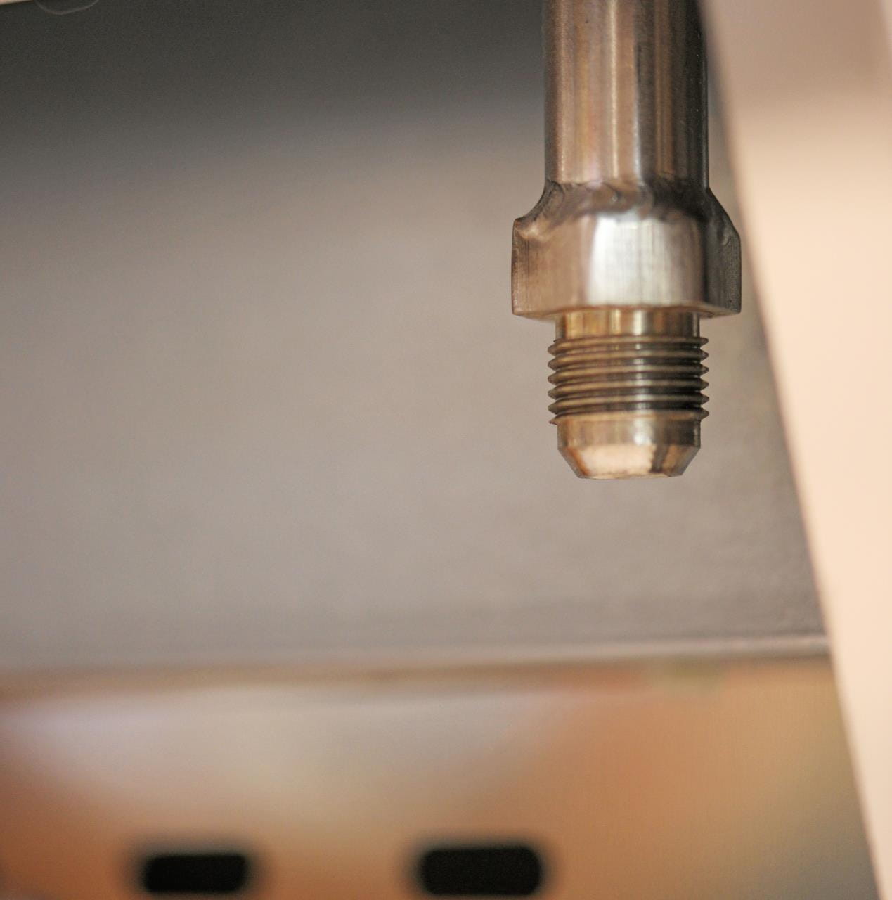 Gasanschlussadapter 5/8“ auf 8 mm Rohrstutzen Gasanschlussadapter 5/8“ auf 8 mm Rohrstutzen