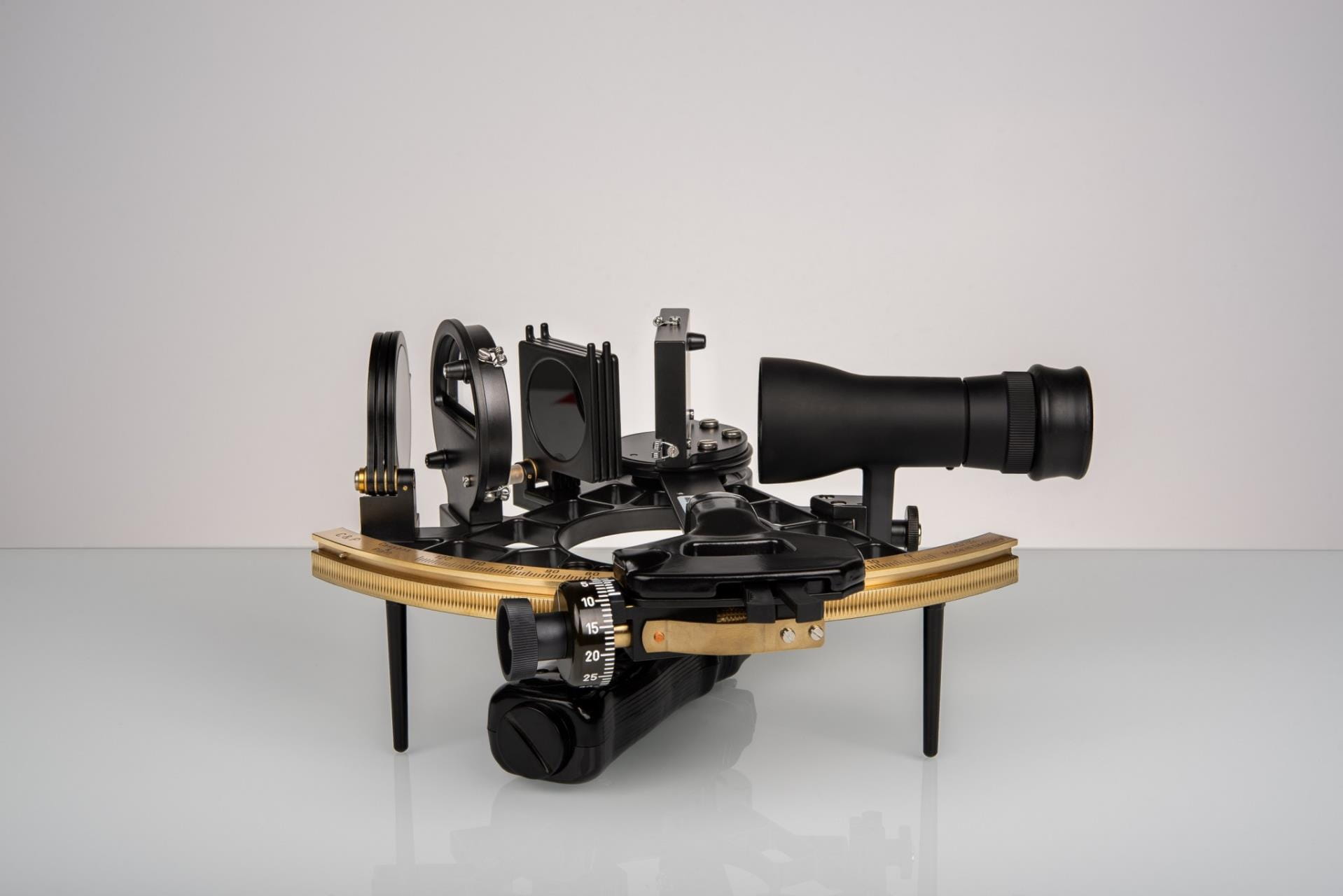 3716-005 CASSENS & PLATH PROFESSIONAL Halbsicht-Sextant mit Beleuchtung