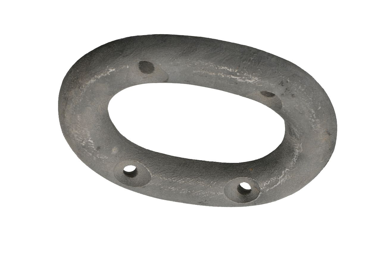 1130-124 Vz-Seitenklüse oval 124x72mm m.Ring/feuerverzinkt